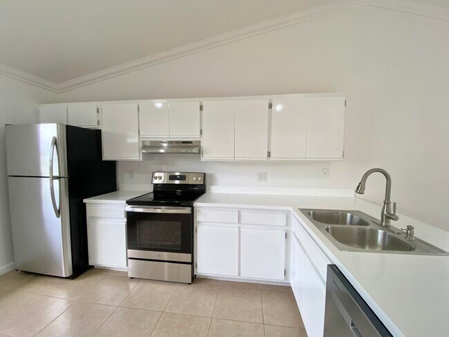 Photo - 212 Trace Ct