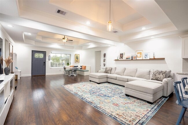 Photo - 4545 Rusk St