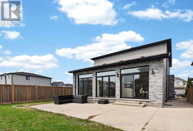 Photo - 2147 Wateroak Dr