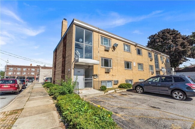 Photo - 1415 Wyandotte Ave Unidad 206