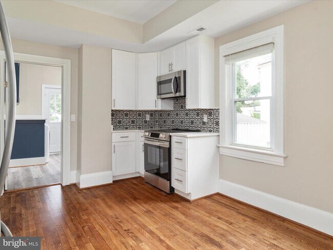 Photo - 323 Osage St