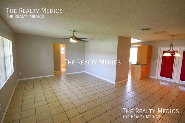 Photo - 3171 Courtland Blvd