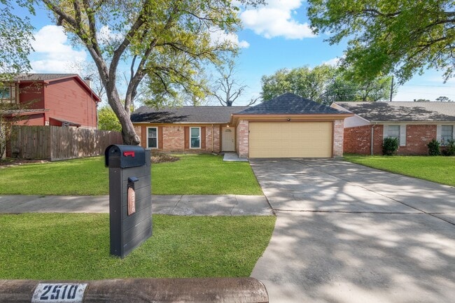 Photo - 2510 Marble Falls Dr