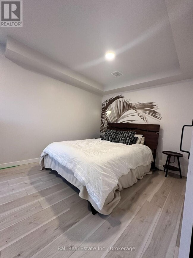 Photo - 1398 Lillico Crescent