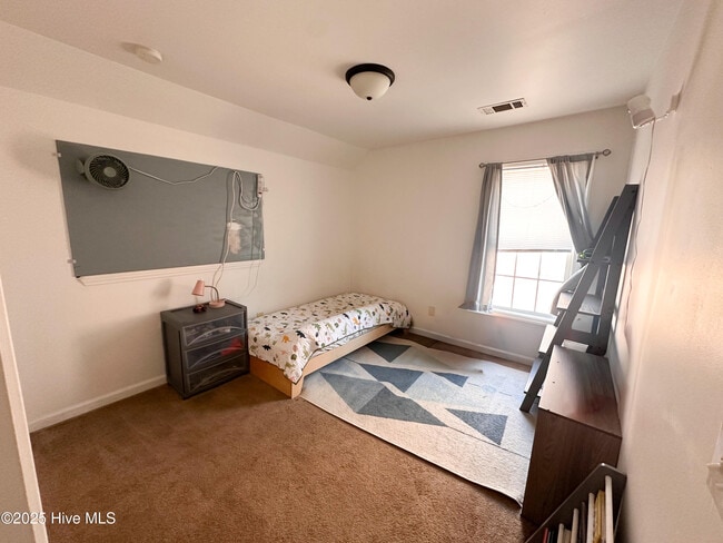 Photo - 4804 College Rd