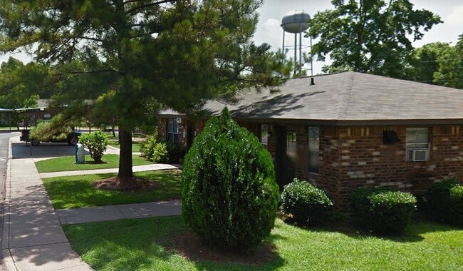 Photo - 1020 Laura McLean Ln