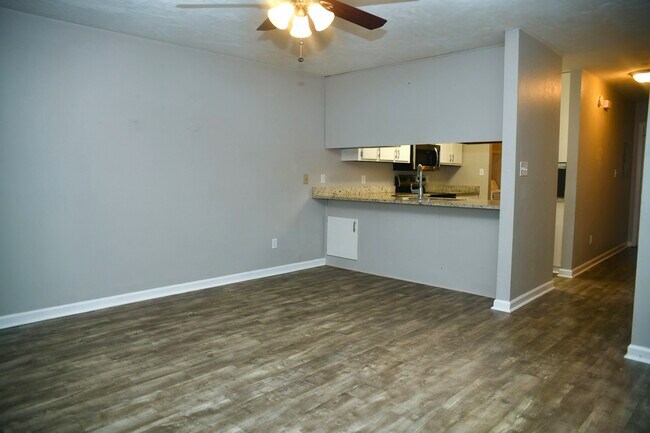 Photo - 4889 Old Bainbridge Rd