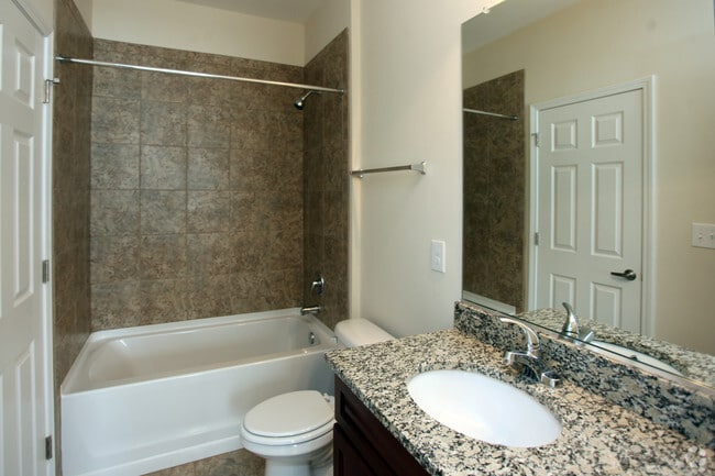 Lafayette Landing Apartments & Villas