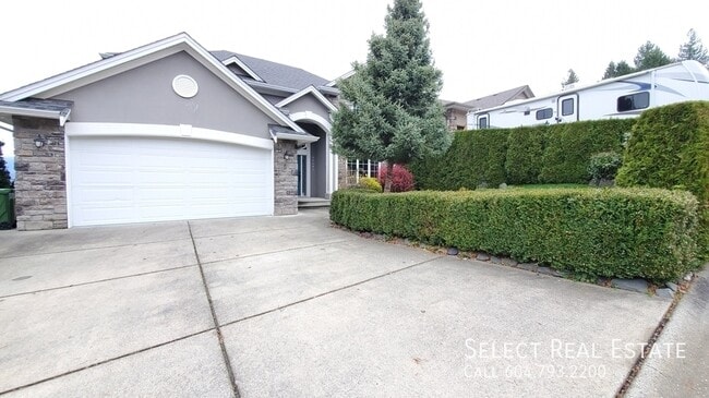 Building Photo - 46483 Valleyview Rd