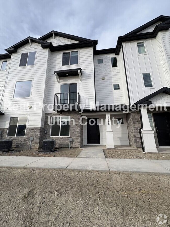 Building Photo - Half Off First Months Rent! Brand New Eagl... Rental