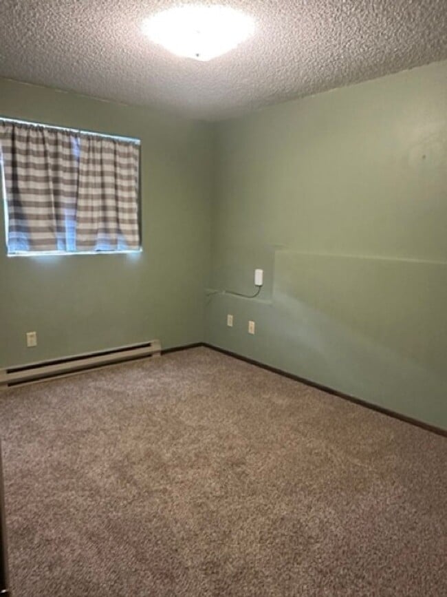 Photo - 4979-823/825 2nd St Duplex Unit 823