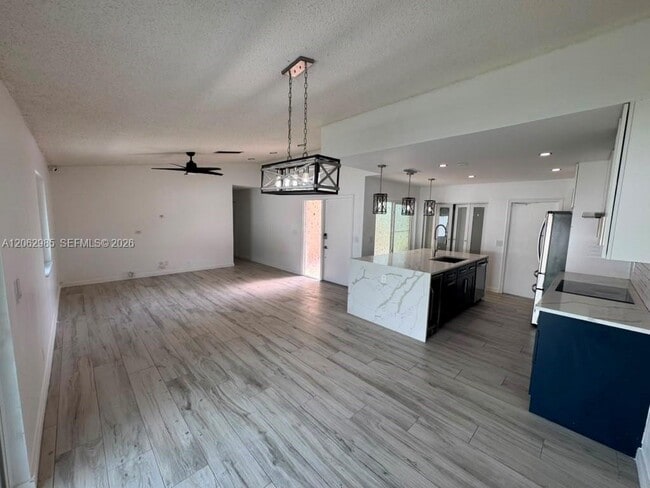 Photo - 222 NW 41st Ave