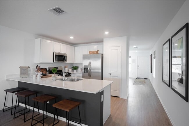 Photo - 320 Bush Mdw Ln