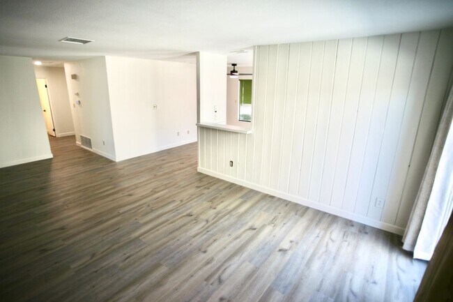 Photo - 3br, 2ba in a Great Family Neighborhood Av...