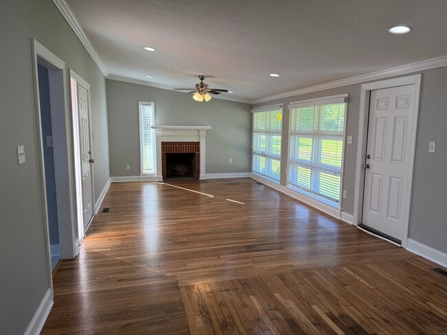 Photo - 1016 Forest Glen Dr