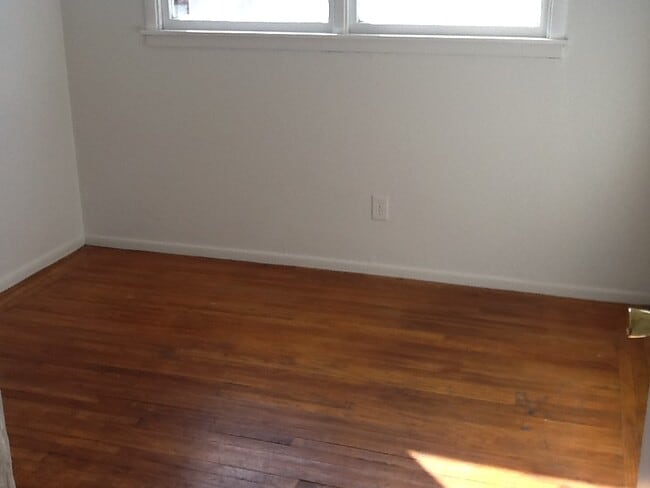 Photo - 3471 Stauss Ave