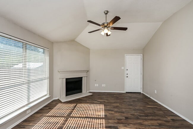 Photo - 10217 Cypress Hills Dr