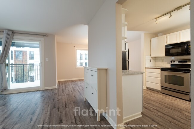 Photo - 8720 Phinney Ave N