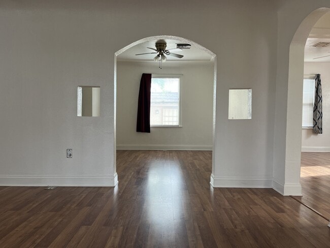 Photo - 901 Castaic Ave