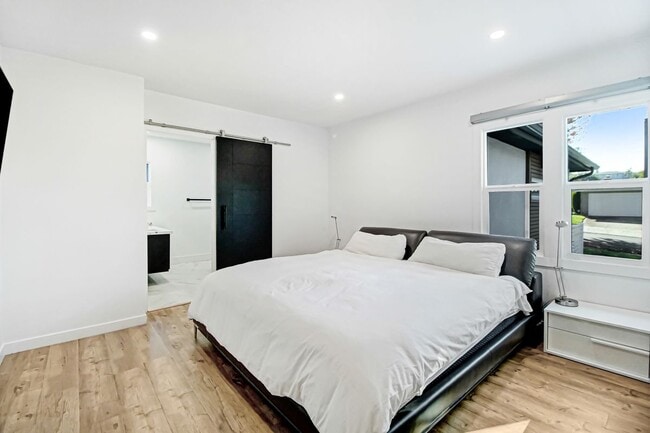 Photo - 7425 W 88th Pl