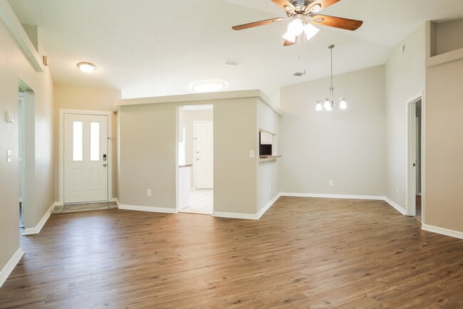 Photo - 2520 Ambrosia Dr