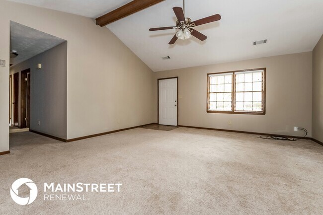 Photo - 1274 Classic Dr NE