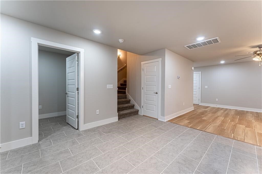 Photo - 503 W Arkansas St