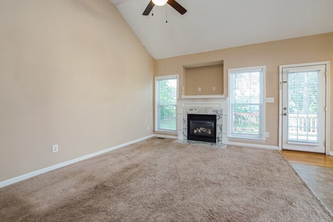 Photo - 7137 Spanglers Spring Way