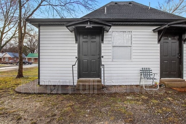 Photo - 1002 N Maple St Unit B