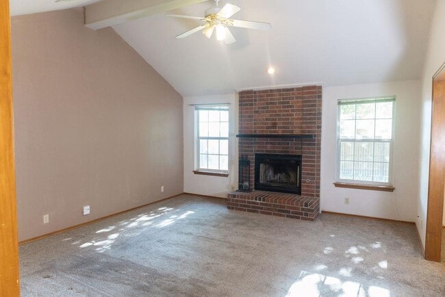 Photo - 309 Hood Ct