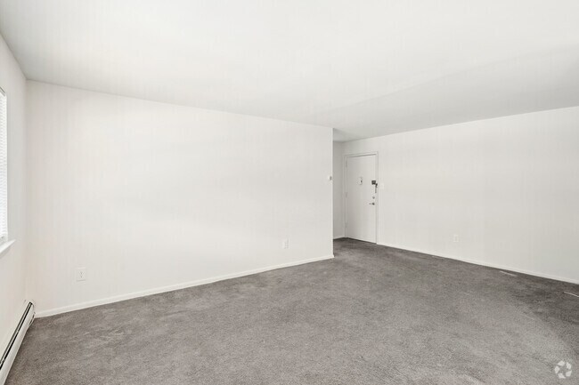 2BR, 1BA - 920SF - Living Room - Willow Ridge Apartments