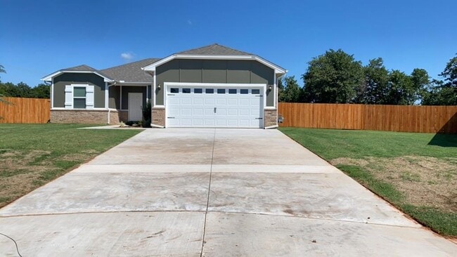 Photo - 12437 Armstrong Dr House