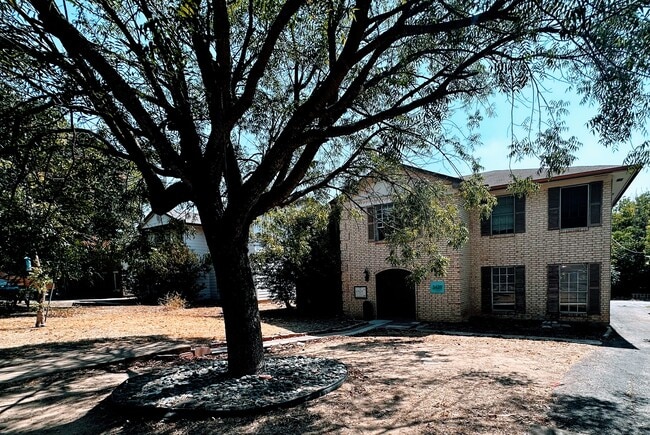 Building Photo - Willowrun B