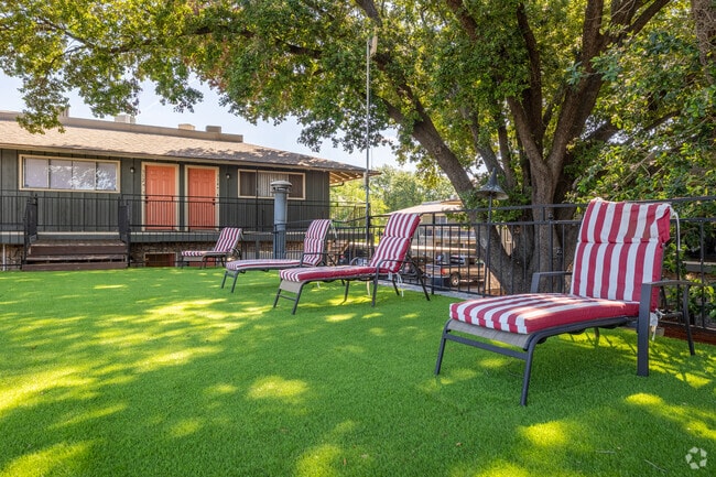 Terraza de la sala de estar - Cache at Oak Hills