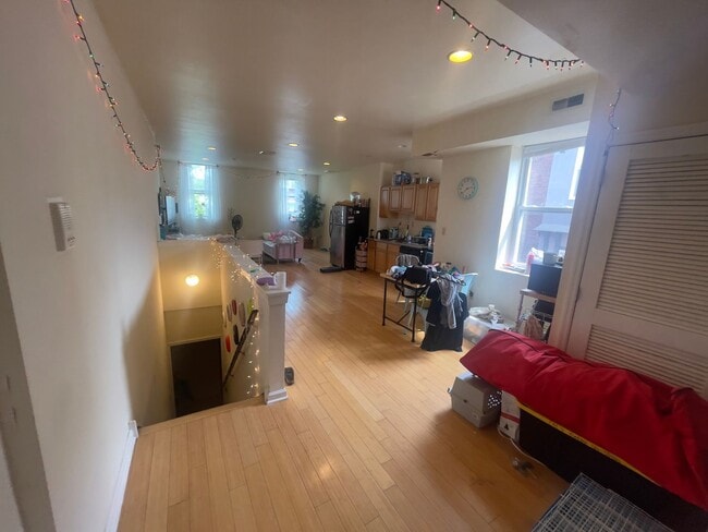 Building Photo - 1532 N 17th St Unit 3 Rental