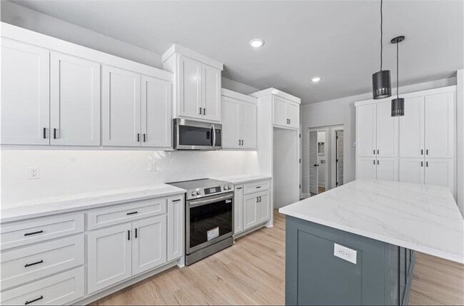 Photo - 6 Moniave Ln