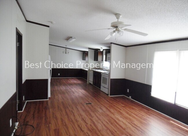 Photo - 107 Redding Rd