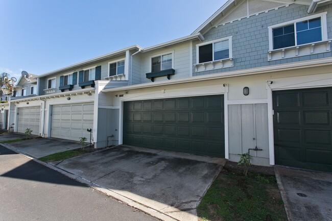 Mariners Place Townhome 3 Bedroom, 2.5 Bath - Mariners Place Townhome 3 Bedroom, 2.5 Bath