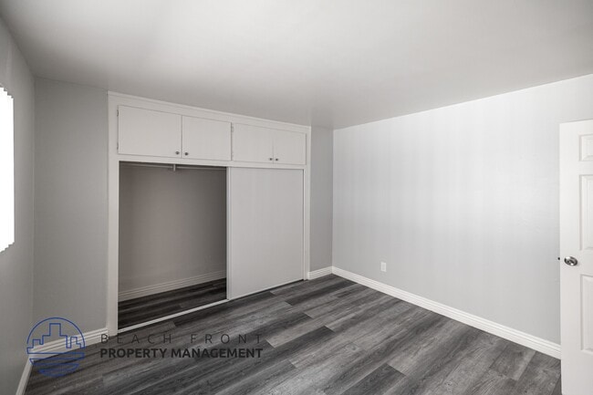 Photo - 2159 Elm