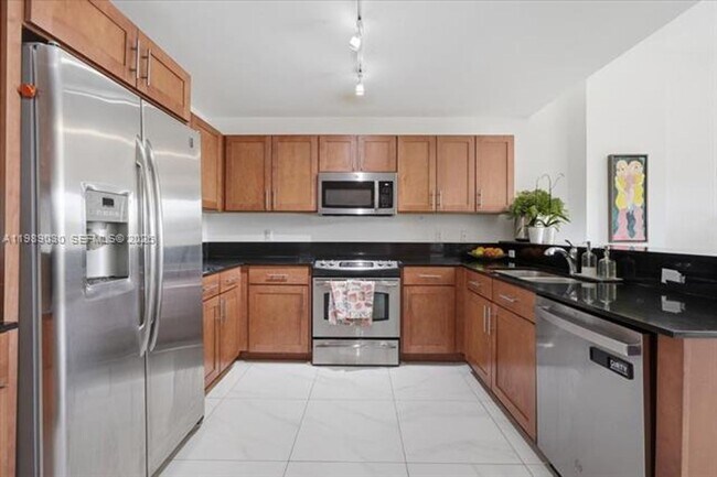 Photo - 8390 SW 72nd Ave Unidad 8390 SW 72nd Ave # 106