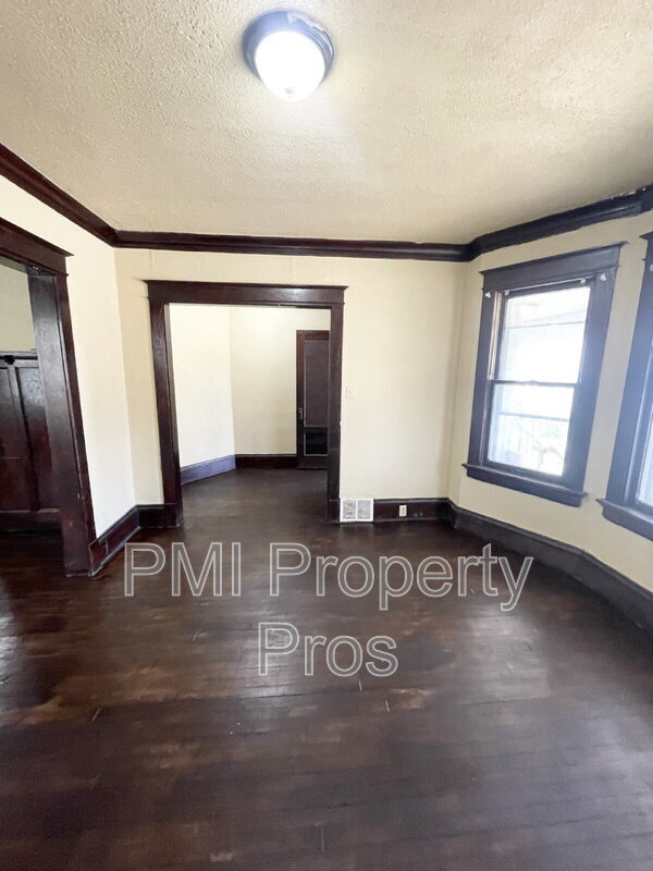 Photo - 2851 N 24th Pl