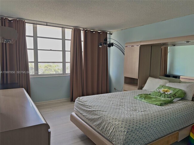 Photo - 1801 S Ocean Dr Unidad 934