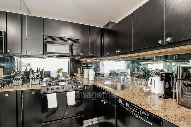 Photo - 620 Peachtree St NE