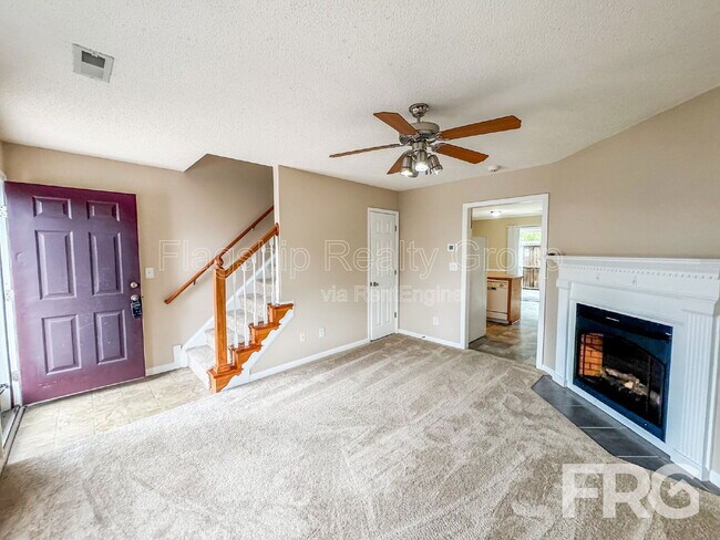 Photo - 3813 E Vancroft Cir