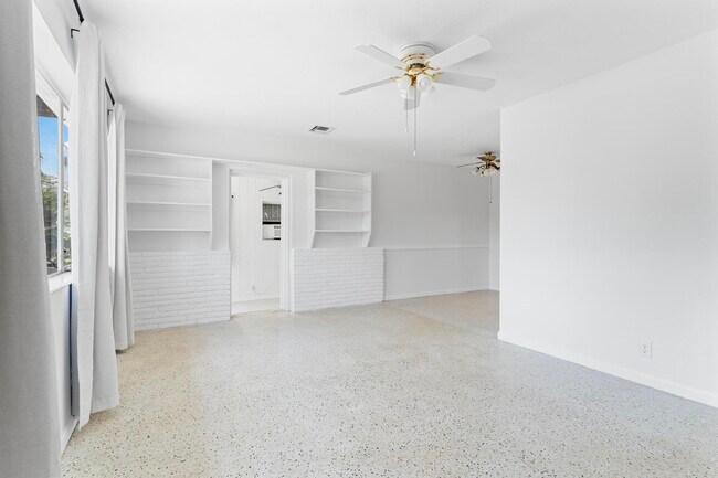 Photo - 331 Winters St