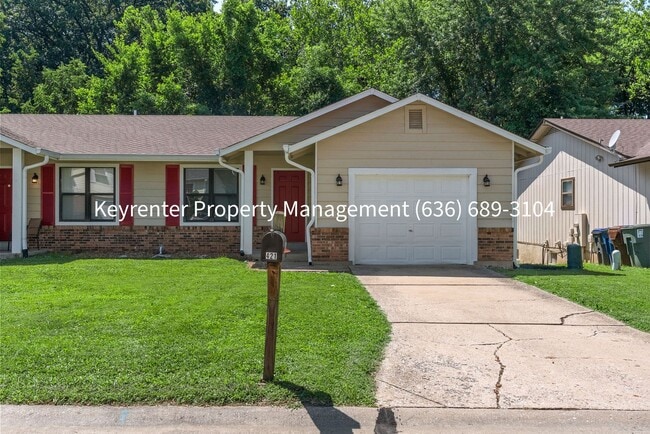 421 Omar Ct
