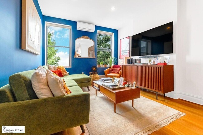 Building Photo - 203 Luquer St Unit 4B