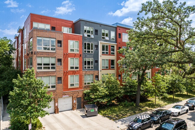 Parking Garage Entrance - The Knoll Dinkytown