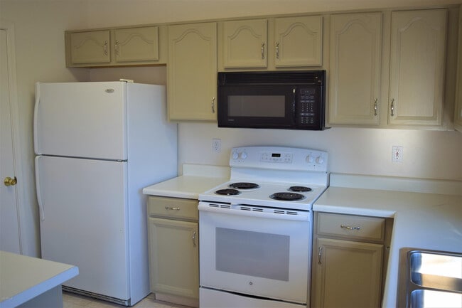 Photo - 13323 E Butler St