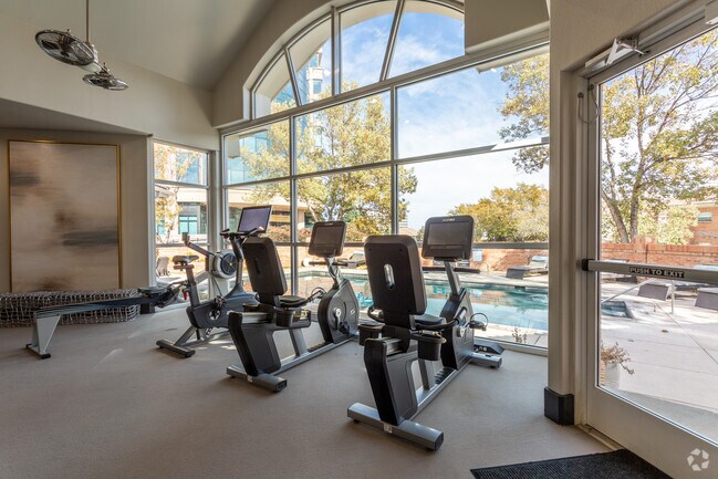 Carriage Place Apartments For Rent in Denver, CO